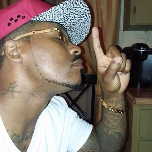 Meet your Posher, Charvous